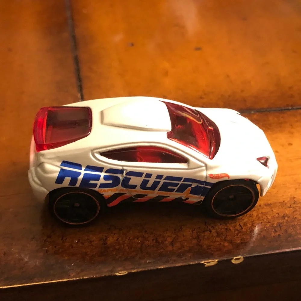 White Kids Toy Car with Red Windows - Brand Unspecified